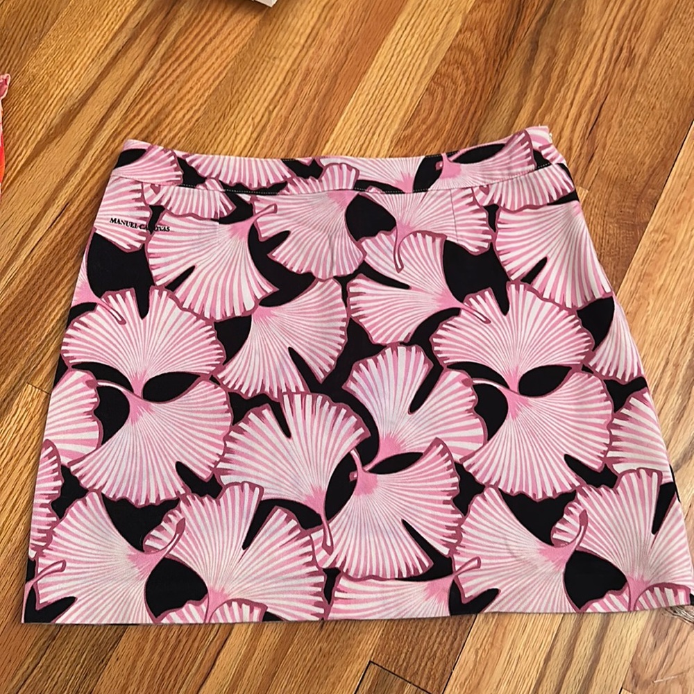Manuel Canovas summer mini skirt, size 8/10 runs small.